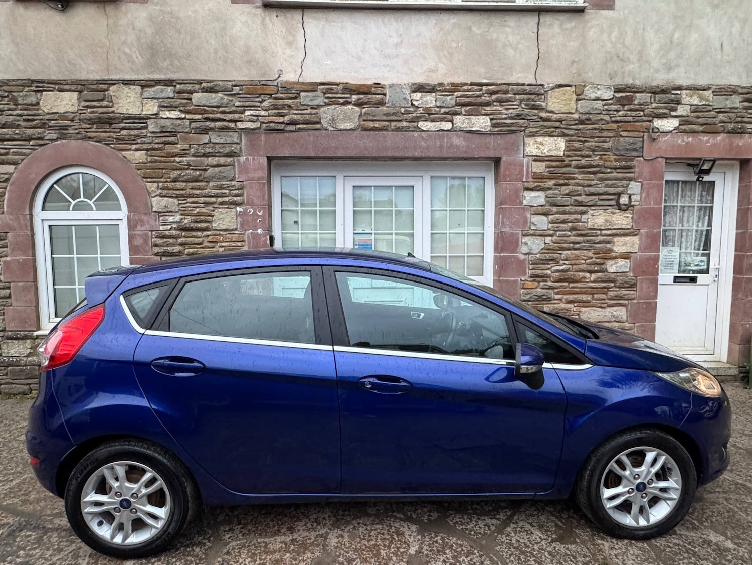 Used Ford Fiesta 2015 for sale - 78218196: Photo 6