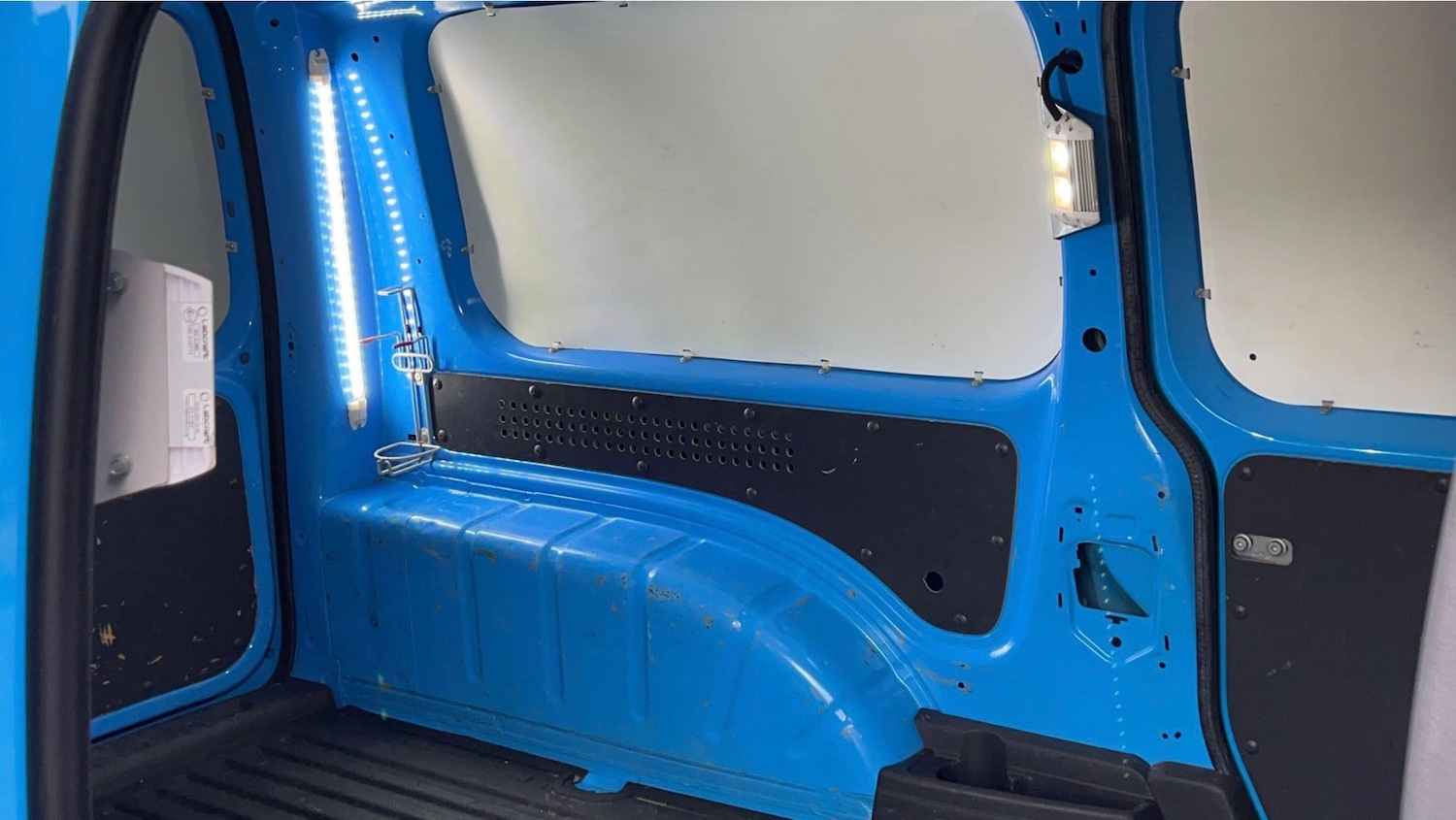 Used Volkswagen Caddy 2015 for sale - 76885149: Photo 17