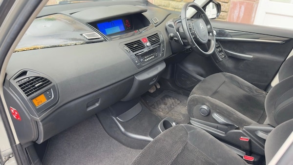 Used Citroen C4 Picasso 2009 for sale - 76218023: Photo 19