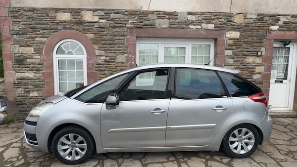 Used Citroen C4 Picasso 2009 for sale - 76218023: Photo 2