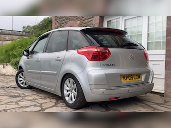 Used Citroen C4 Picasso 2009 for sale - 76218023: Photo 3