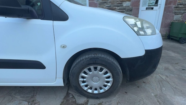 Used Peugeot Partner 2014 for sale - 76125493: Photo 21