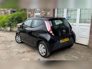 Used Toyota AYGO 2016 for sale - 79329572: Photo