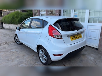 Used Ford Fiesta 2014 for sale - 76518010: Photo