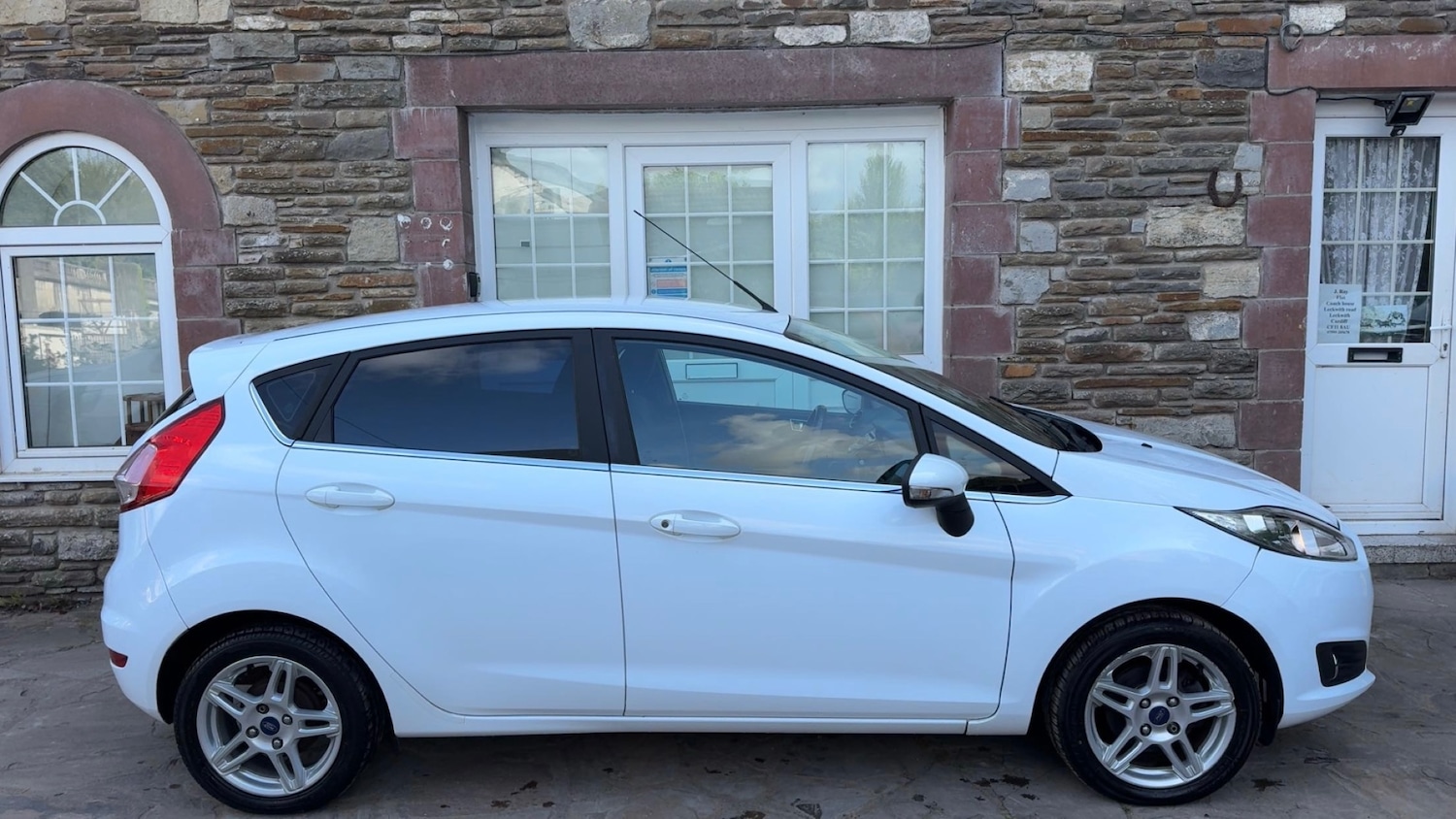 Used Ford Fiesta 2014 for sale - 76518010: Photo 6