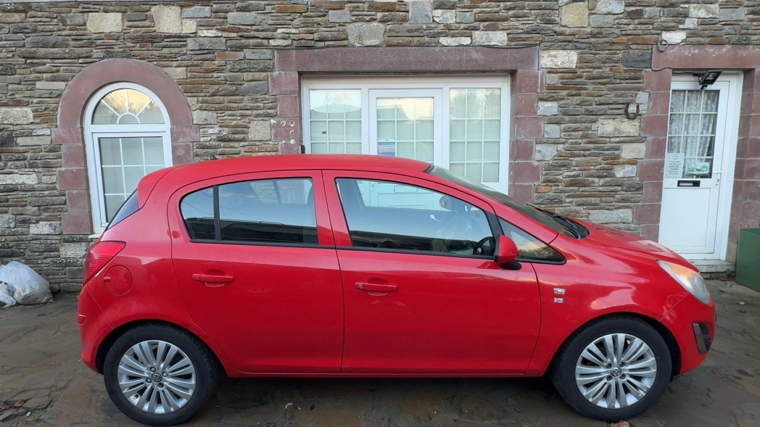 Used Vauxhall Corsa 2011 for sale - 76941294: Photo 6