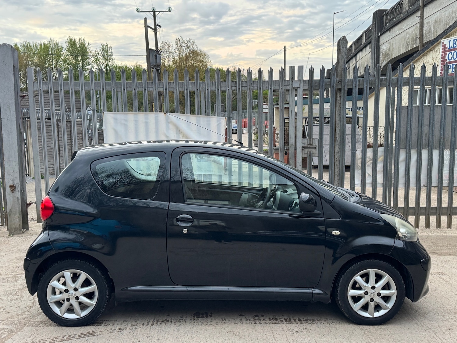 Used Toyota AYGO 2006 for sale - 78202569: Photo 6