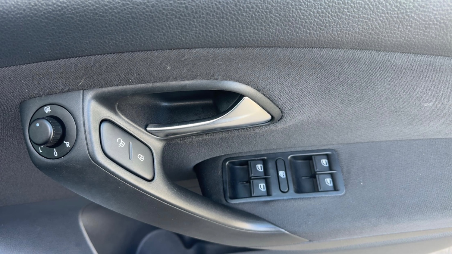 Used Volkswagen Polo 2012 for sale - 77107930: Photo 16