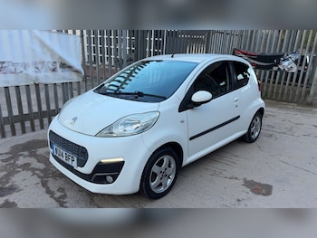 Used Peugeot 107 2014 for sale - 79302621: Photo