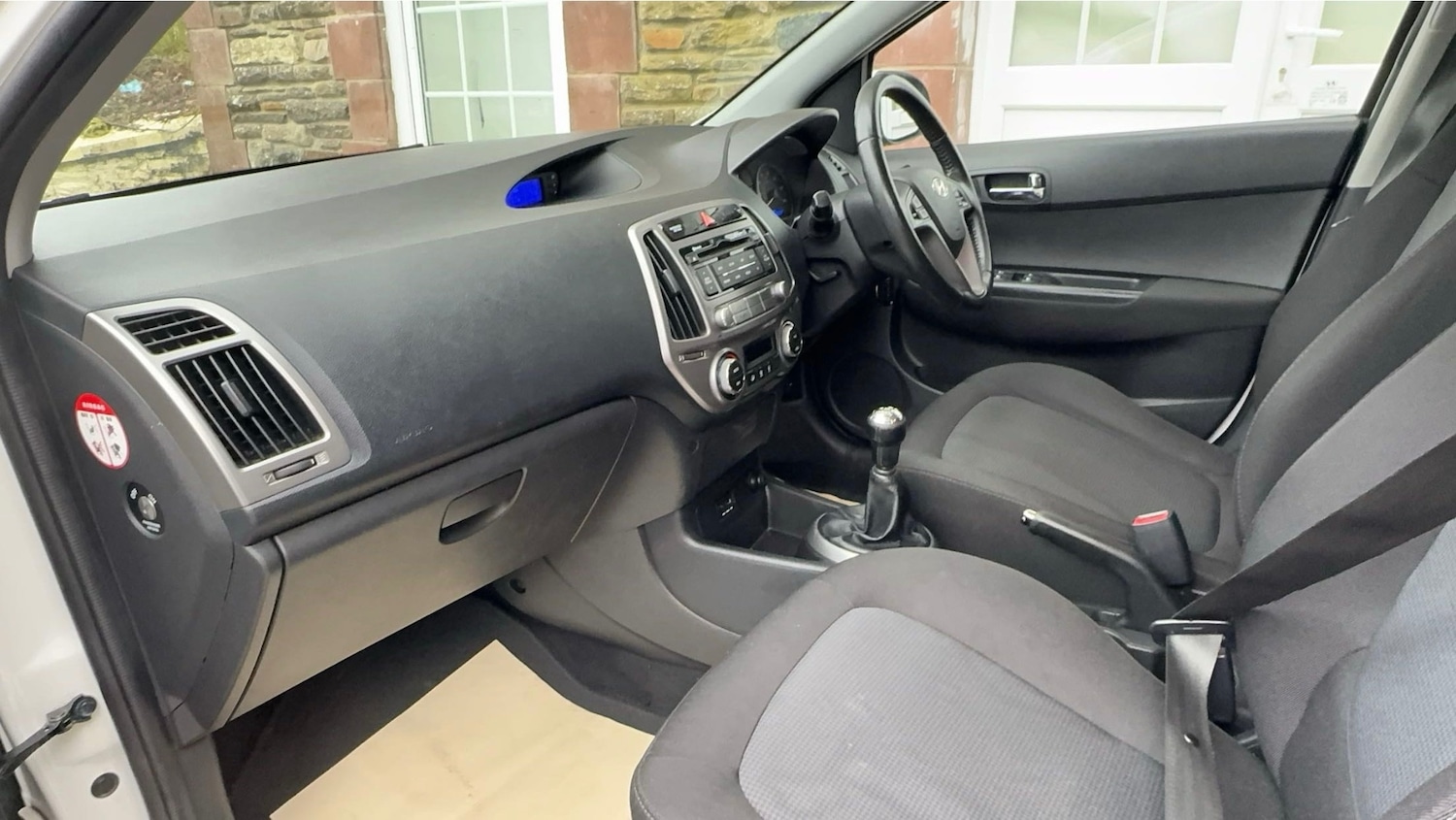 Used Hyundai i20 2014 for sale - 77154563: Photo 9