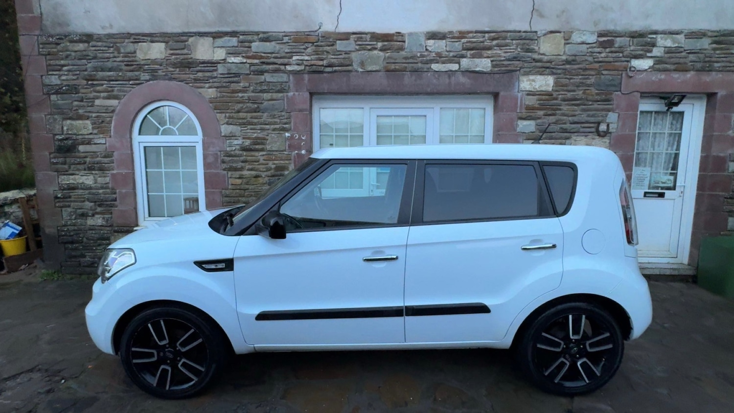 Used Kia Soul 2011 for sale - 77082165: Photo 2