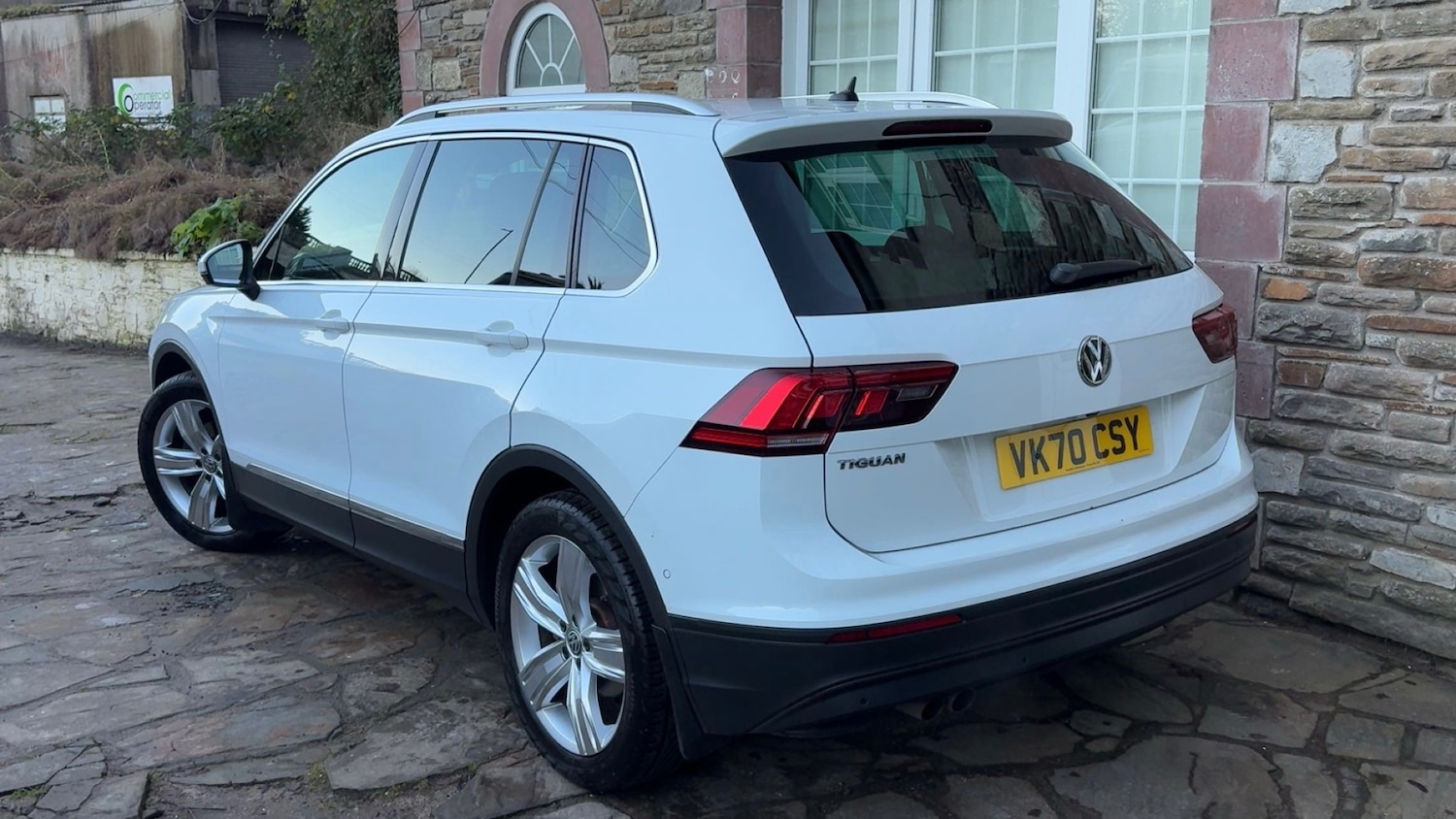 Used Volkswagen Tiguan 2020 for sale - 76705251: Photo 2