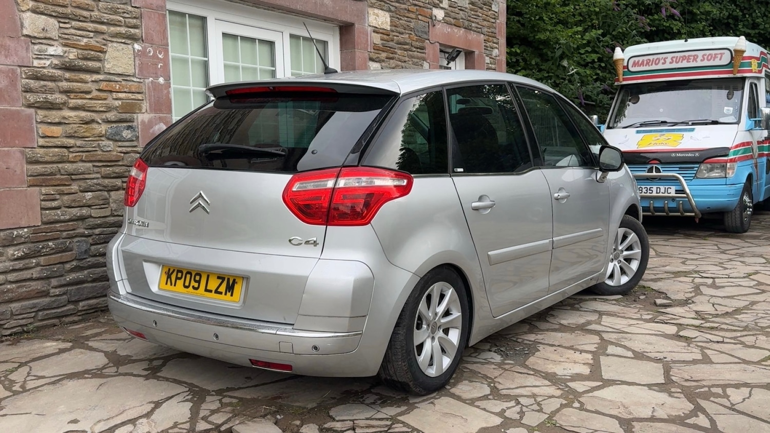 Vehicle 5