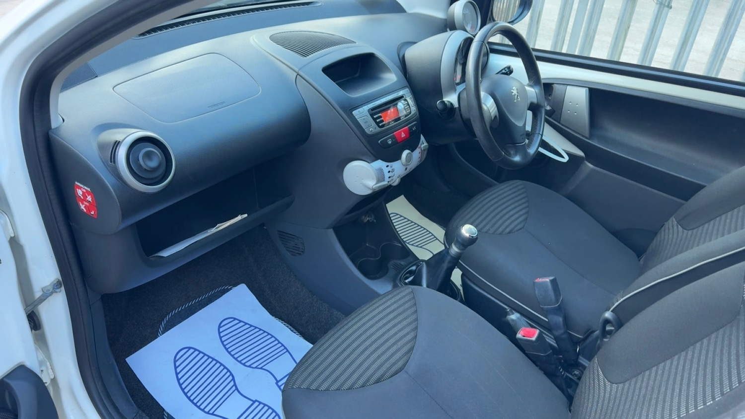 Used Peugeot 107 2014 for sale - 78139610: Photo 10