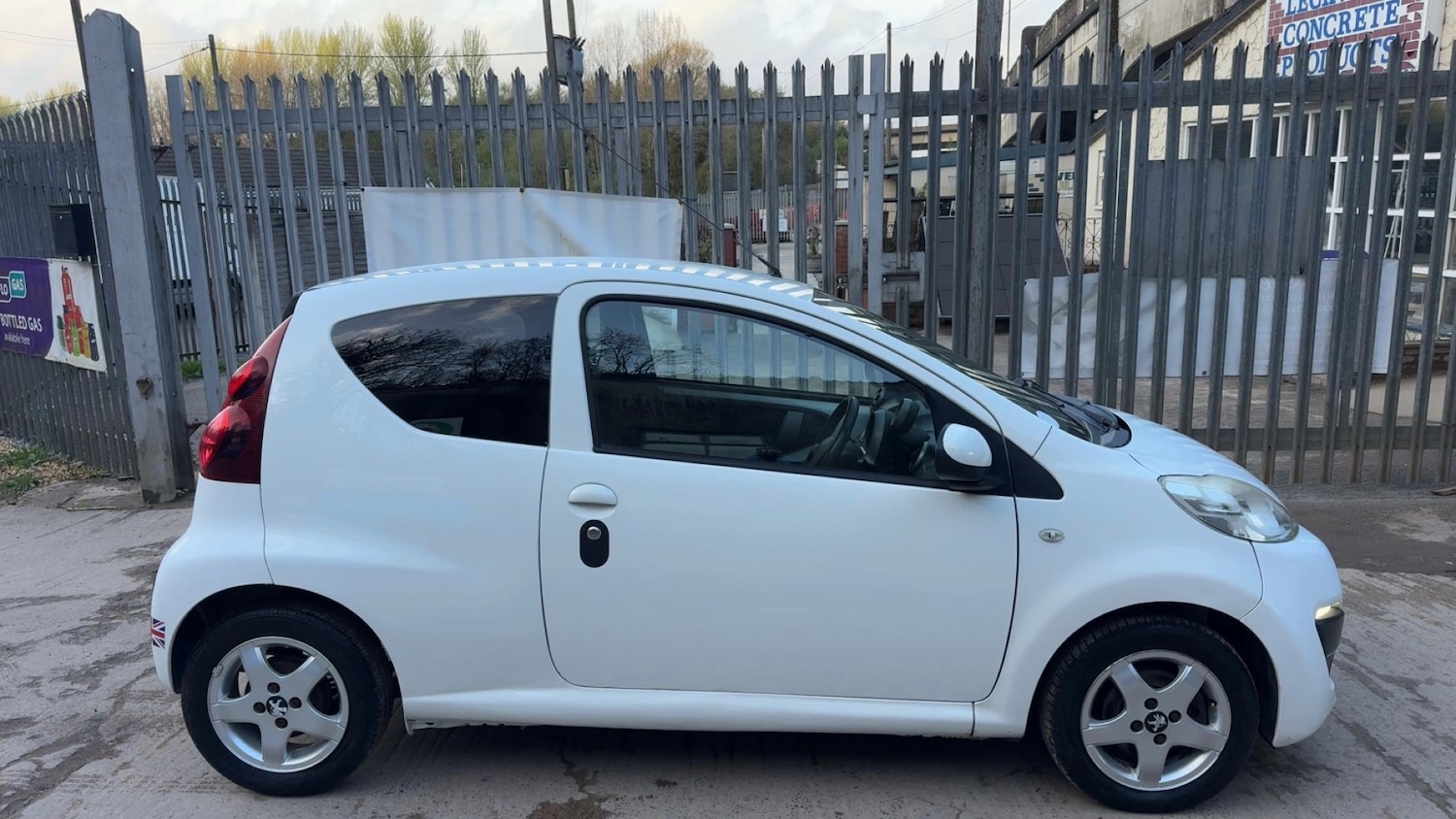 Used Peugeot 107 2014 for sale - 78139610: Photo 6