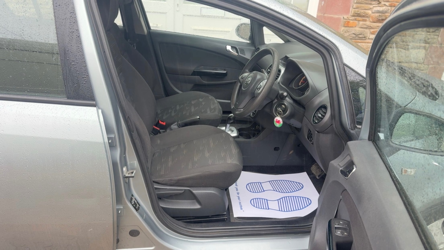 Used Vauxhall Corsa 2011 for sale - 76511037: Photo 16