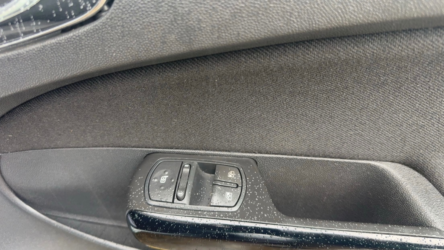 Used Vauxhall Corsa 2011 for sale - 76511037: Photo 17