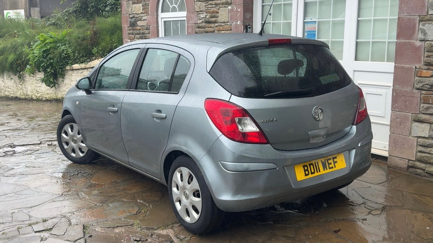 Used Vauxhall Corsa 2011 for sale - 76511037: Photo 3