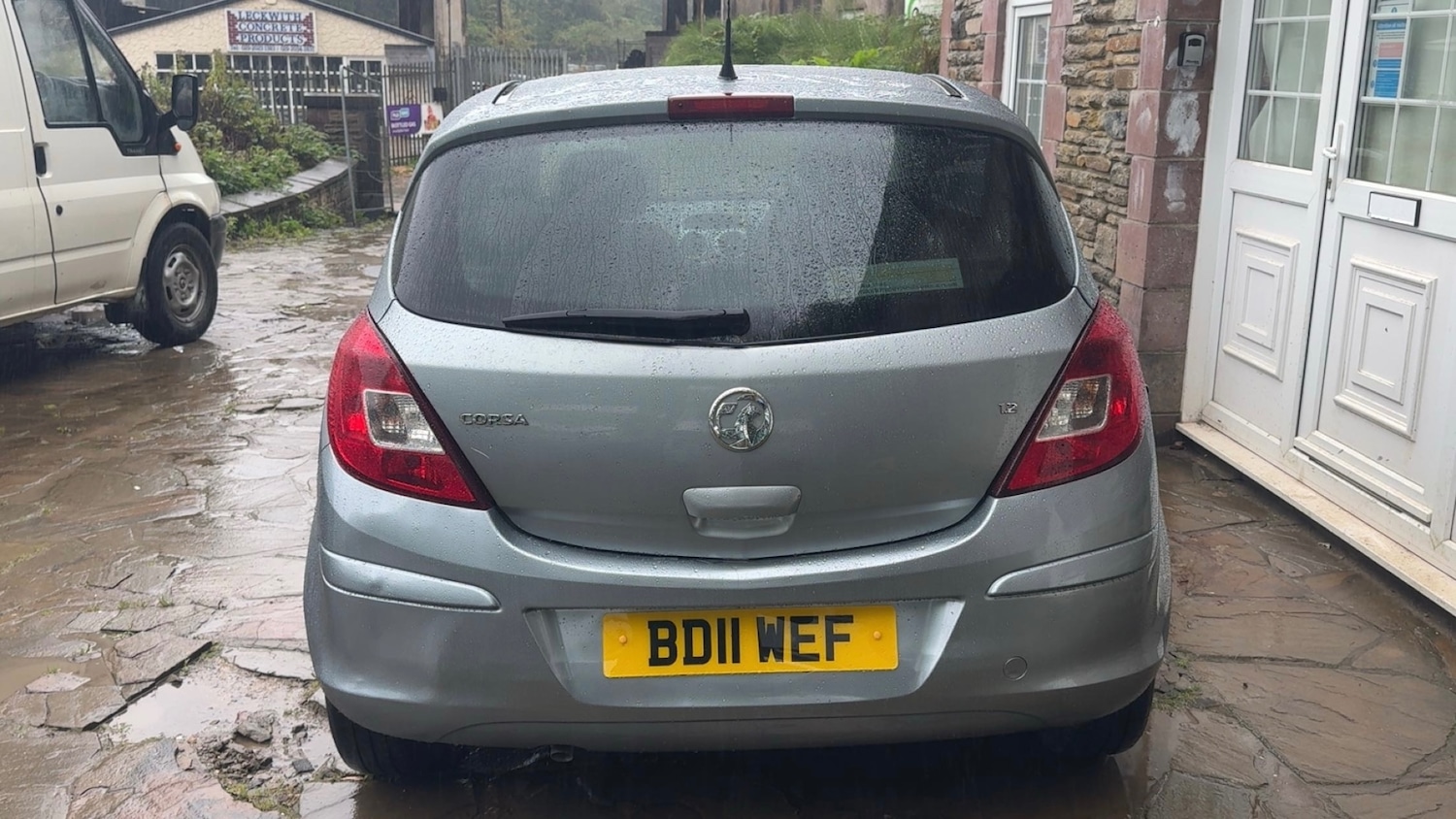 Used Vauxhall Corsa 2011 for sale - 76511037: Photo 4