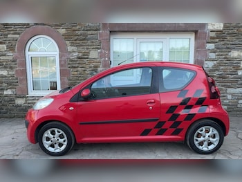 Used Peugeot 107 2012 for sale - 75939003: Photo