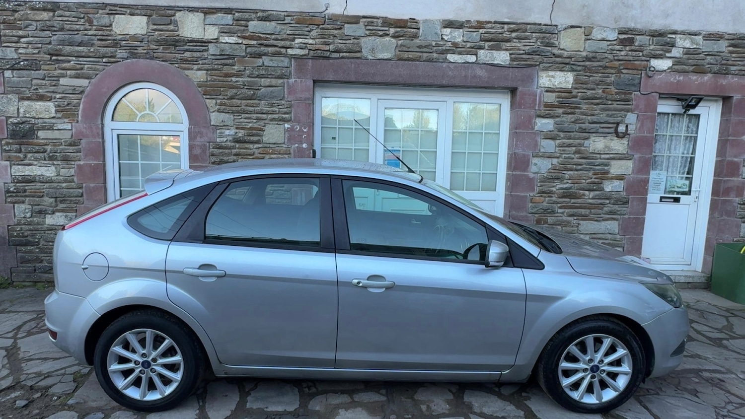Used Ford Focus 2009 for sale - 76225488: Photo 6