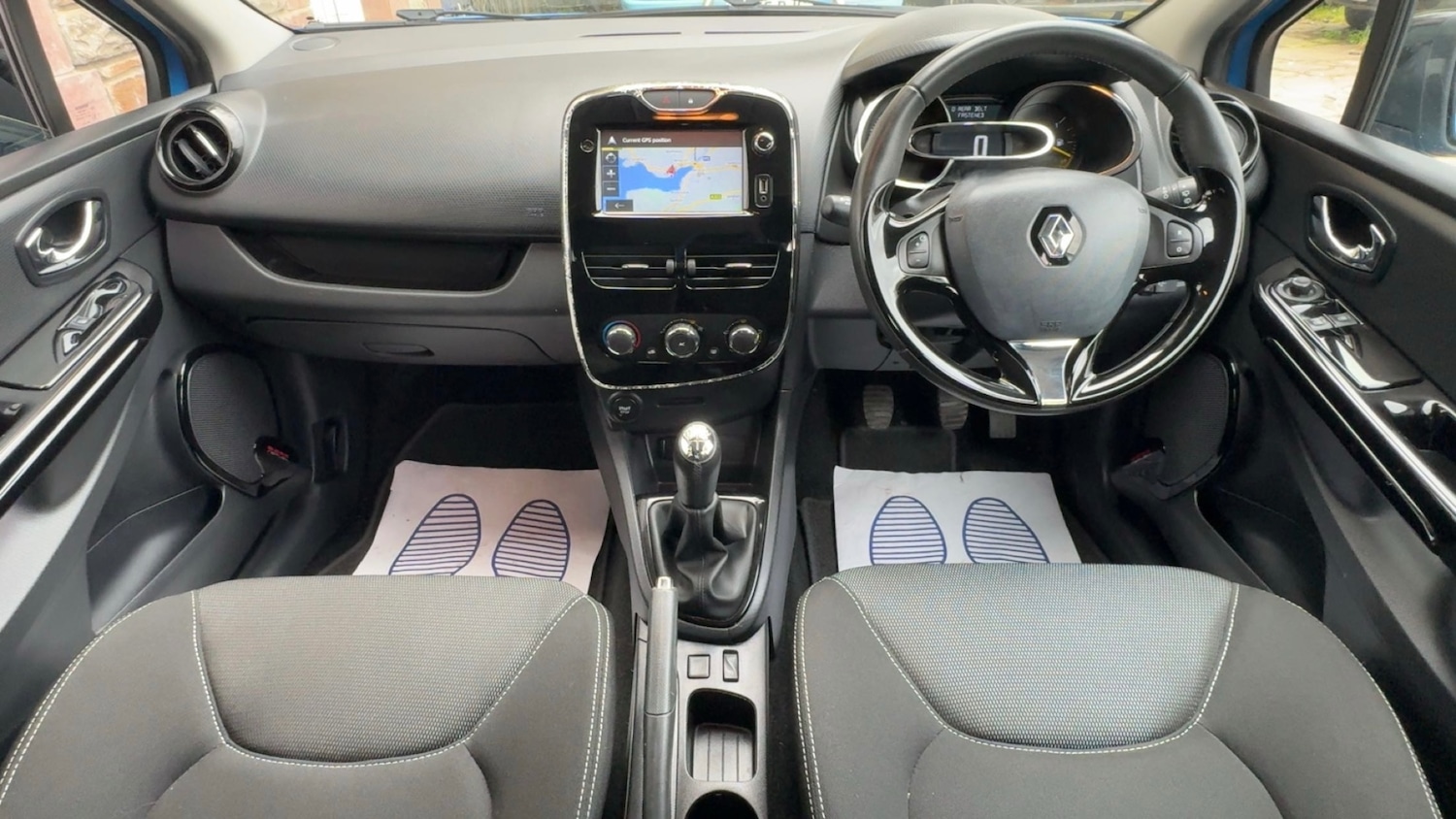 Used Renault Clio 2015 for sale - 77682664: Photo 17
