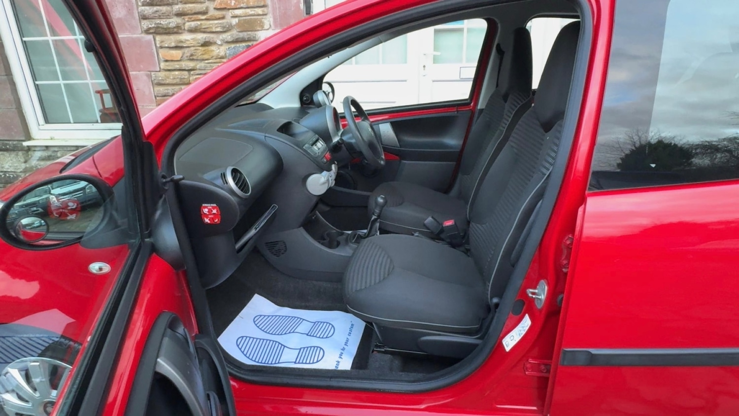 Used Peugeot 107 2014 for sale - 77342827: Photo 10