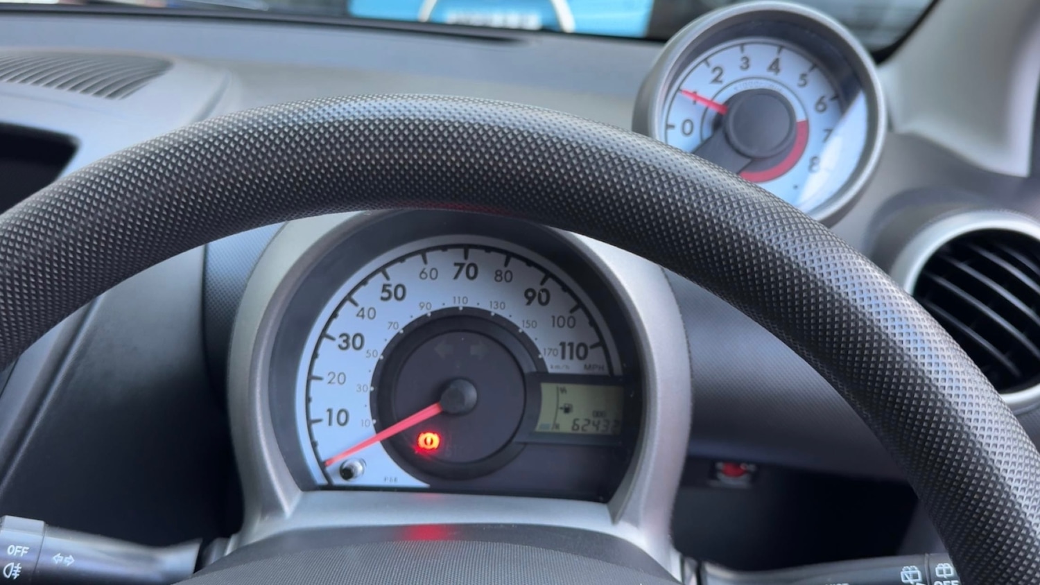 Used Peugeot 107 2014 for sale - 77342827: Photo 11