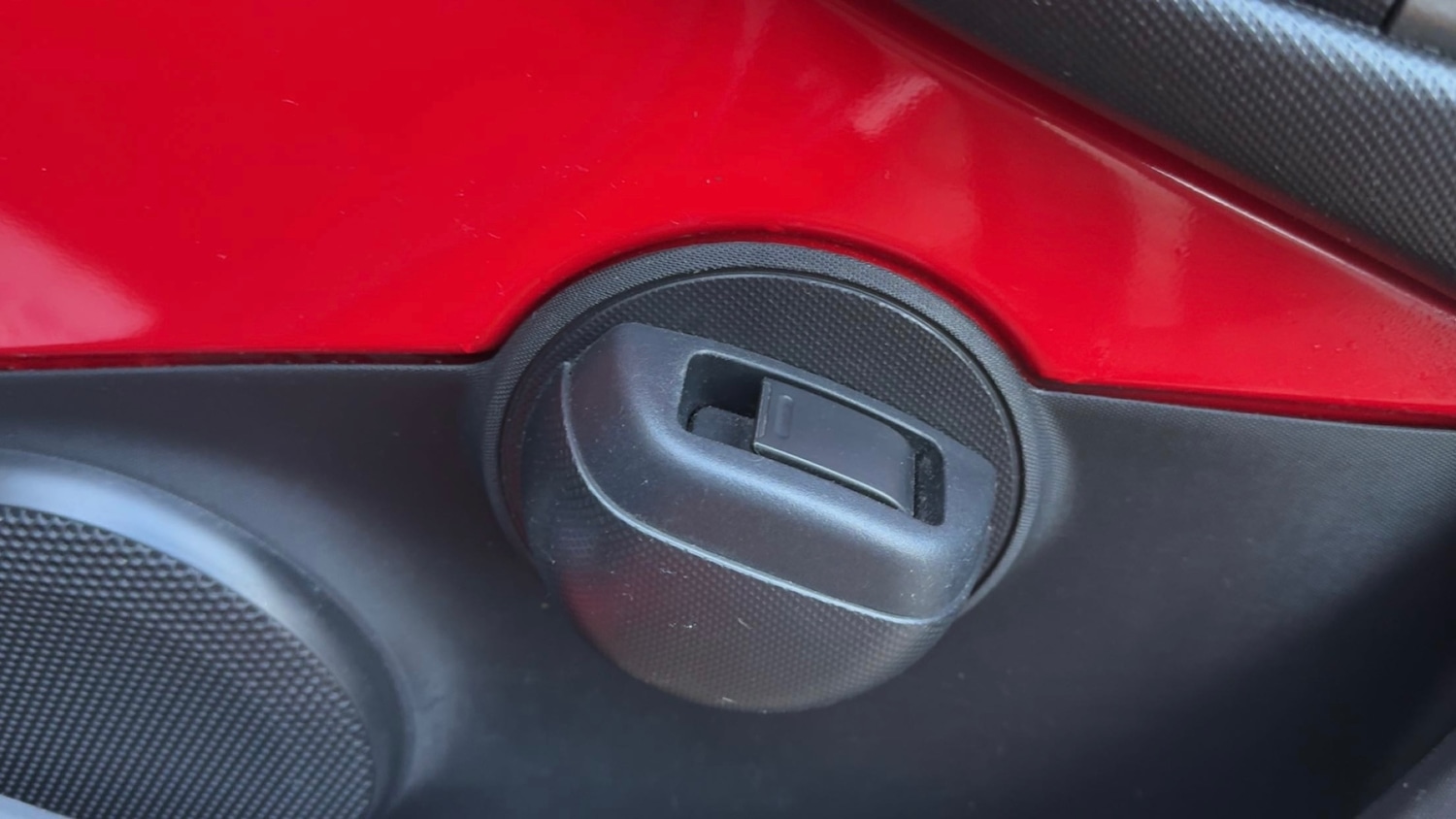 Used Peugeot 107 2014 for sale - 77342827: Photo 14