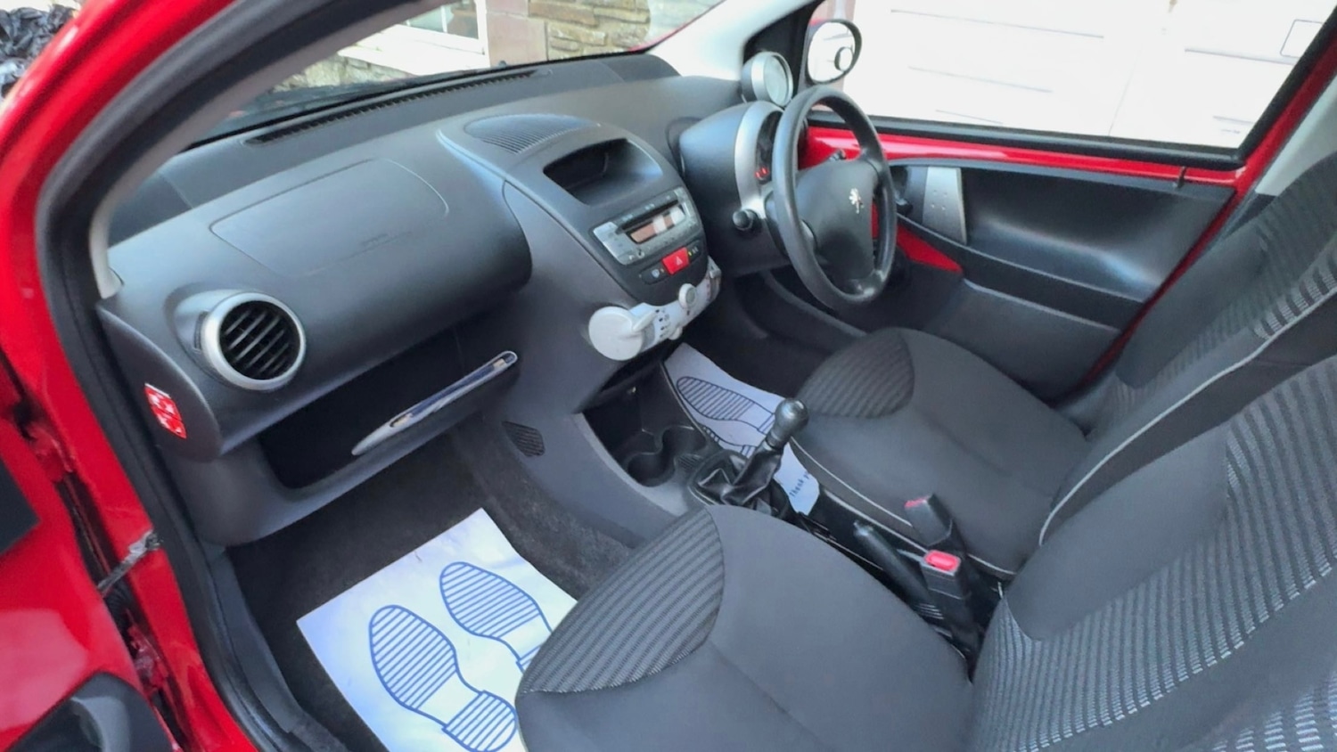 Used Peugeot 107 2014 for sale - 77342827: Photo 9