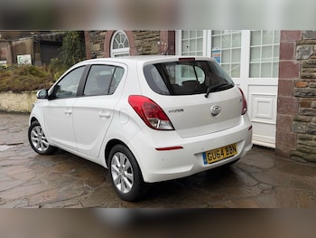 Used Hyundai i20 2014 for sale - 76941328: Photo