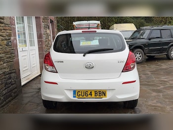 Used Hyundai i20 2014 for sale - 76941328: Photo