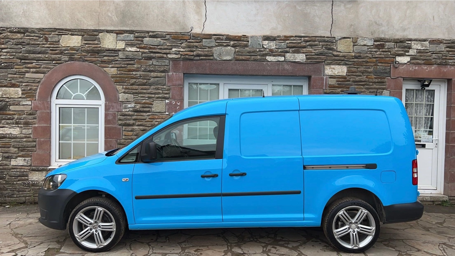 Used Volkswagen Caddy 2015 for sale - 77084322: Photo 2