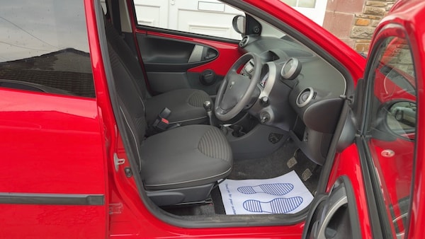 Used Peugeot 107 2013 for sale - 76088777: Photo 13
