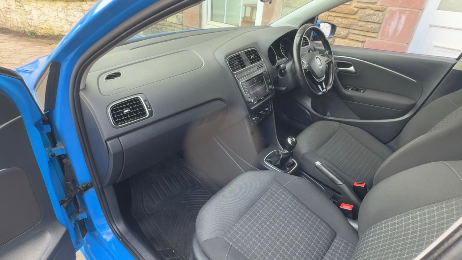 Used Volkswagen Polo 2015 for sale - 78073390: Photo 14