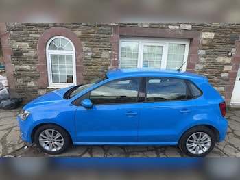 Used Volkswagen Polo 2015 for sale - 78073390: Photo