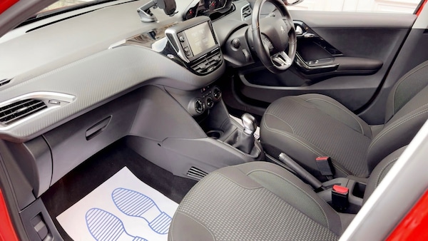 Used Peugeot 208 2016 for sale - 76218703: Photo 16