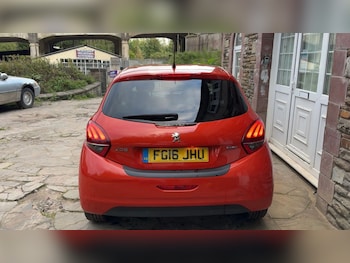 Used Peugeot 208 2016 for sale - 76218703: Photo