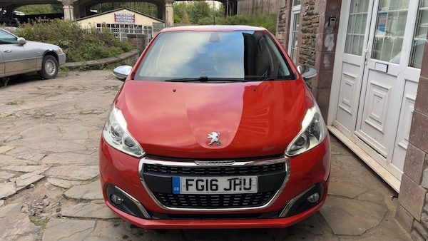 Used Peugeot 208 2016 for sale - 76218703: Photo 8