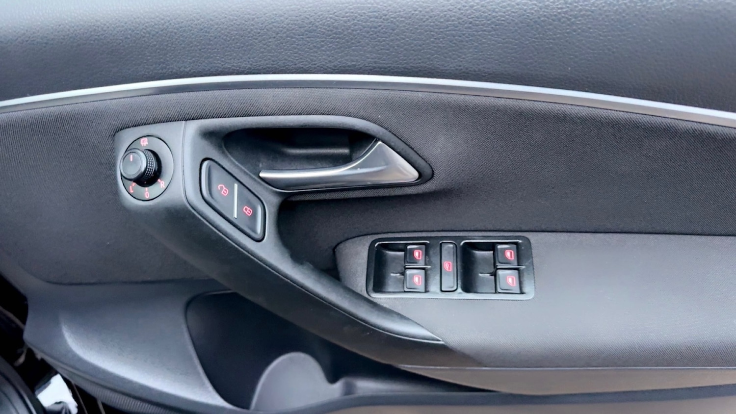 Used Volkswagen Polo 2016 for sale - 77073831: Photo 14