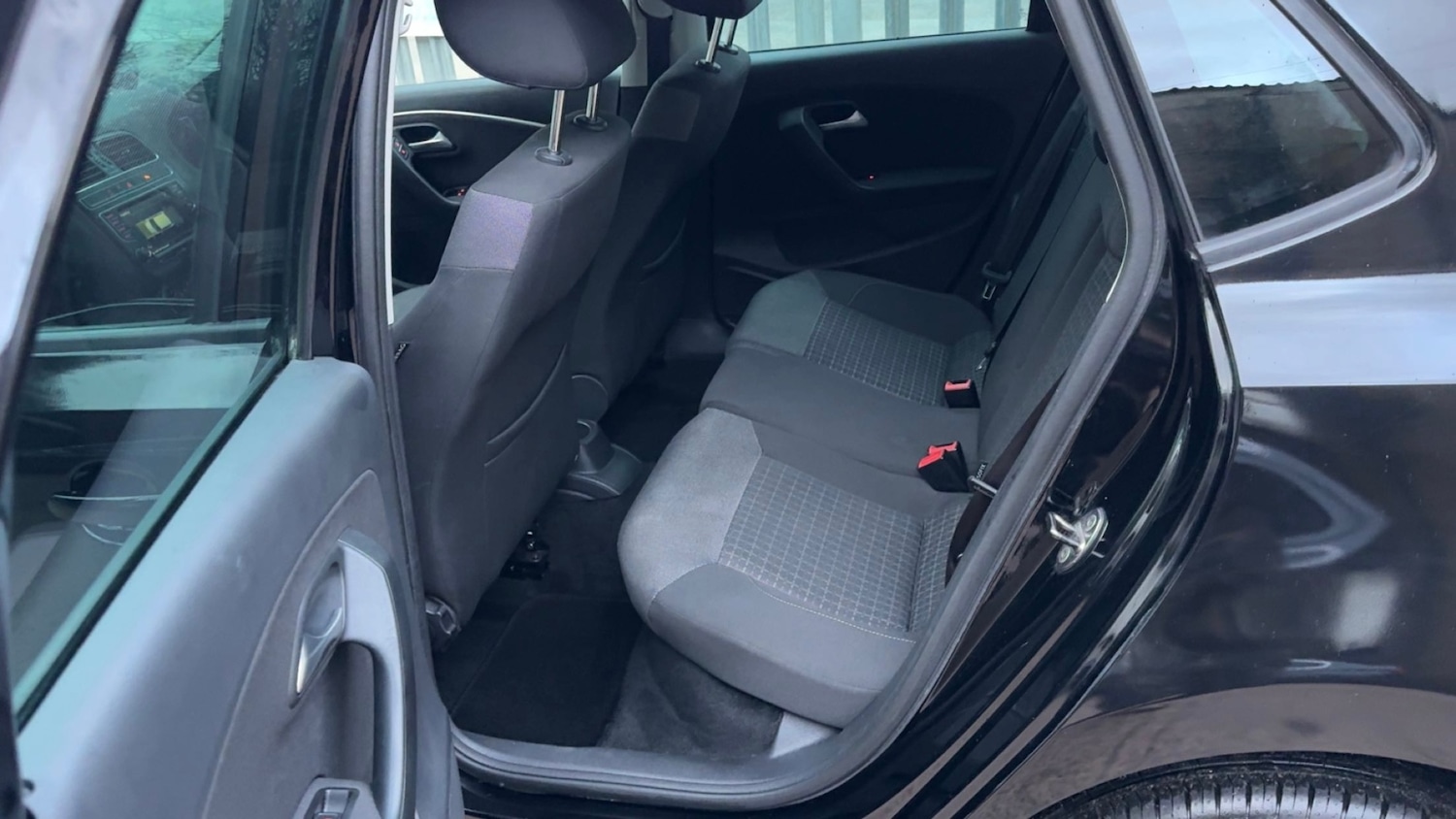 Used Volkswagen Polo 2016 for sale - 77073831: Photo 9