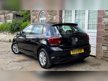 Used Volkswagen Polo 2018 for sale - 79302515: Photo