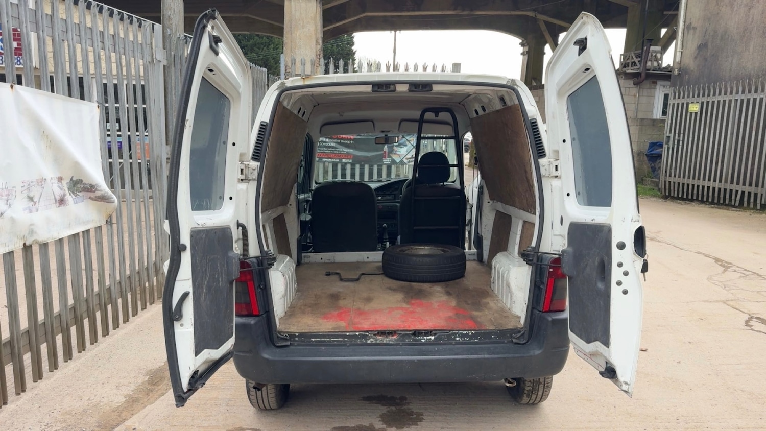 Used Peugeot Partner 2002 for sale - 78139596: Photo 10