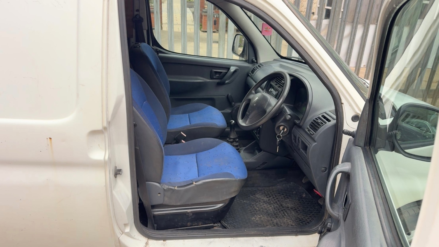 Used Peugeot Partner 2002 for sale - 78139596: Photo 15