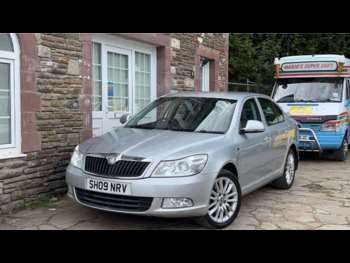 2009 (09) - 2.0 TDI PD Laurin + Klement 5dr