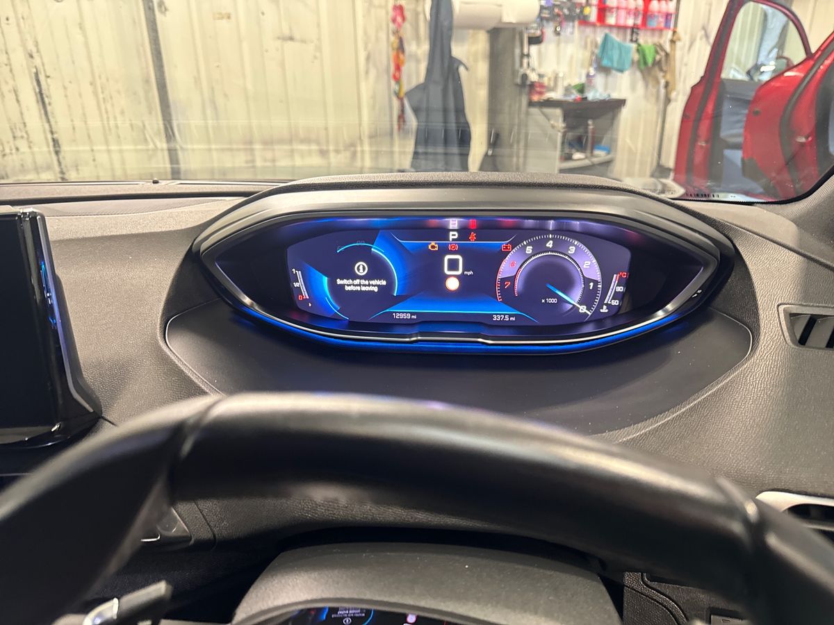 Used Peugeot 5008 2023 for sale - 76519425: Photo 23