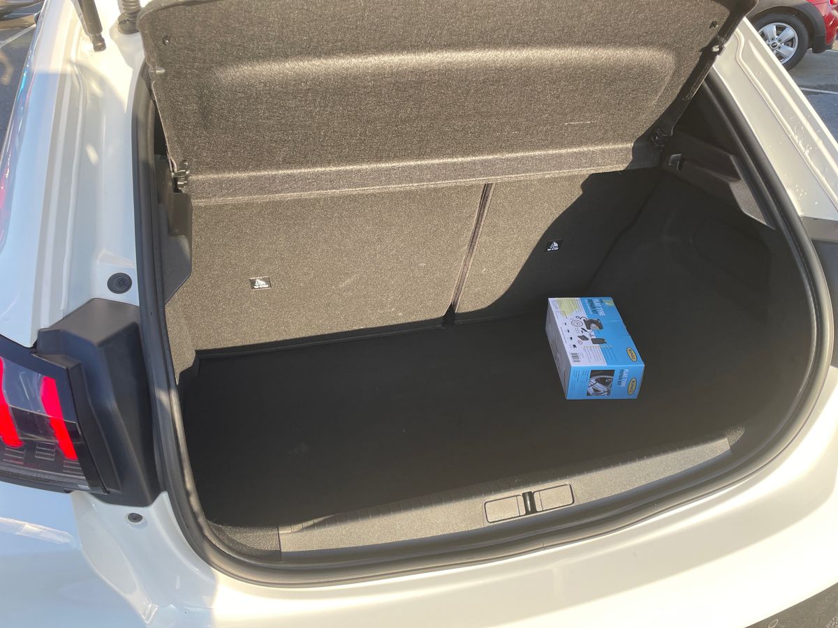 Used Peugeot 208 2021 for sale - 77660421: Photo 17