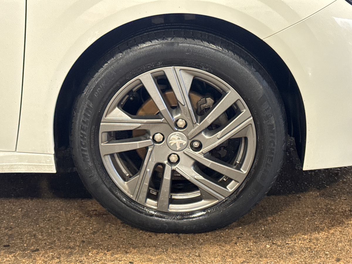 Used Peugeot 208 2022 for sale - 76999260: Photo 13