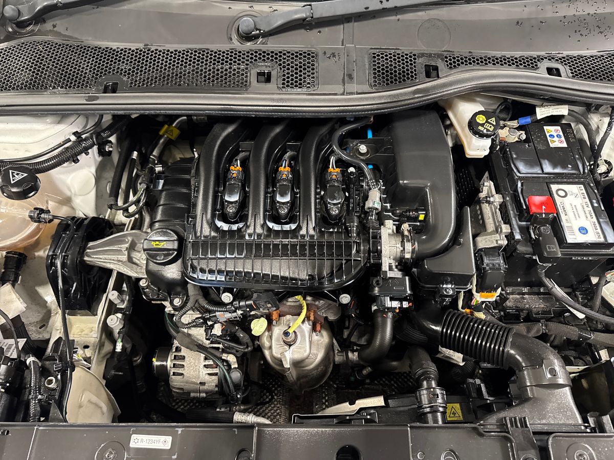 Used Peugeot 208 2022 for sale - 76999260: Photo 33