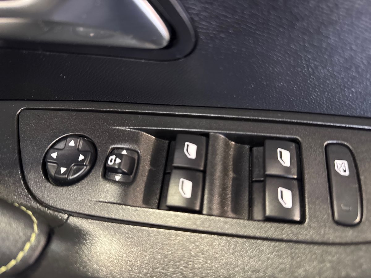 Used Peugeot 2008 2023 for sale - 76868656: Photo 24